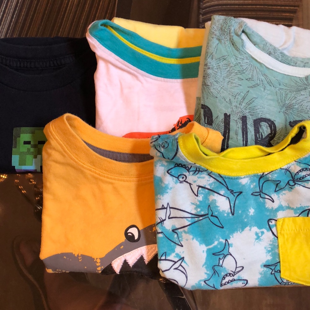 Set of 5 t shirts